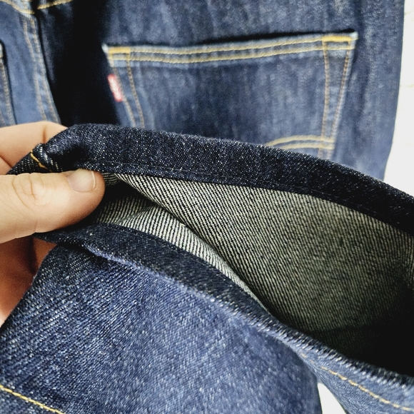 LEVI'S | 501 button fly medium wash cut-off cropped jean capris - Picture 7 of 10